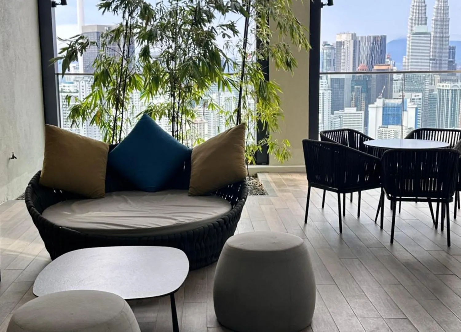 Apartment Lucentia Residence Holyday In Kl Kuala Lumpur Malaysia